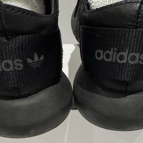 COPY - Adidas Sneakers - Picture 6 of 7
